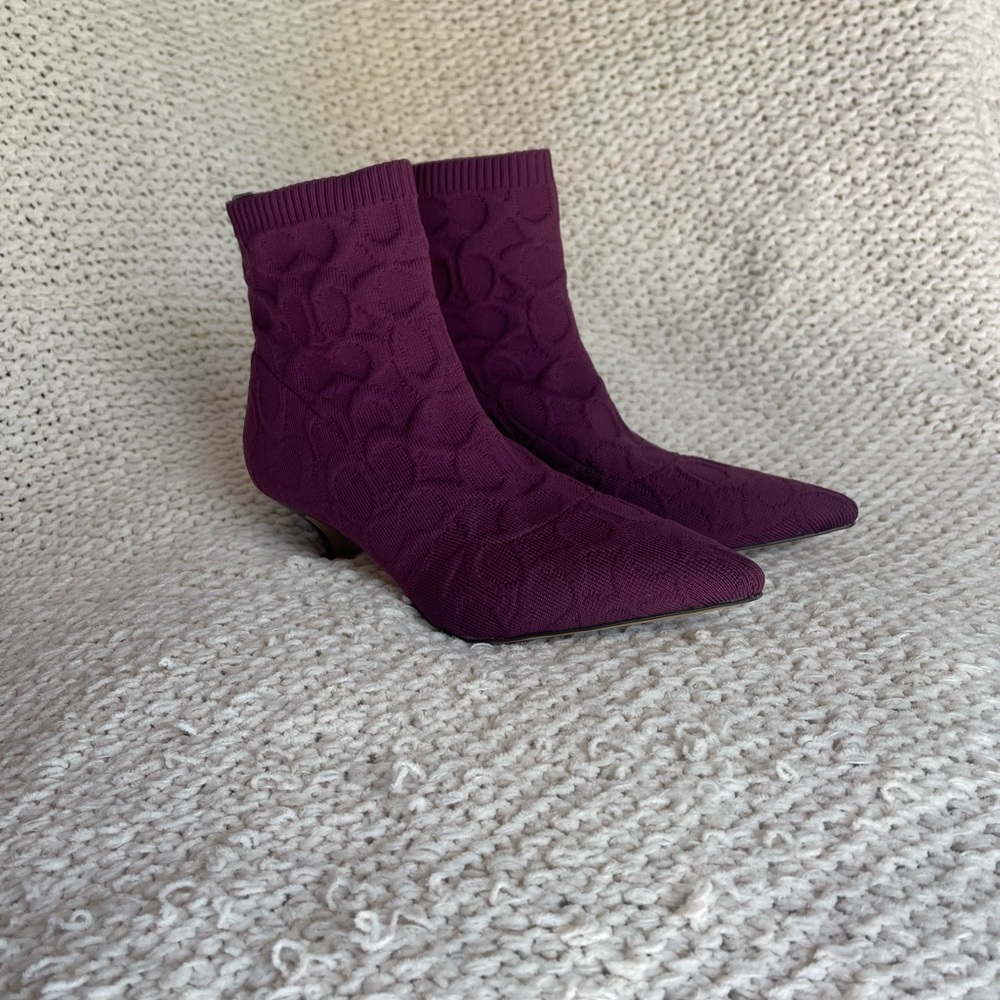 Coach Women’s Jade Knit Signature Leather Ankle Bootie Deep Berry Size 7